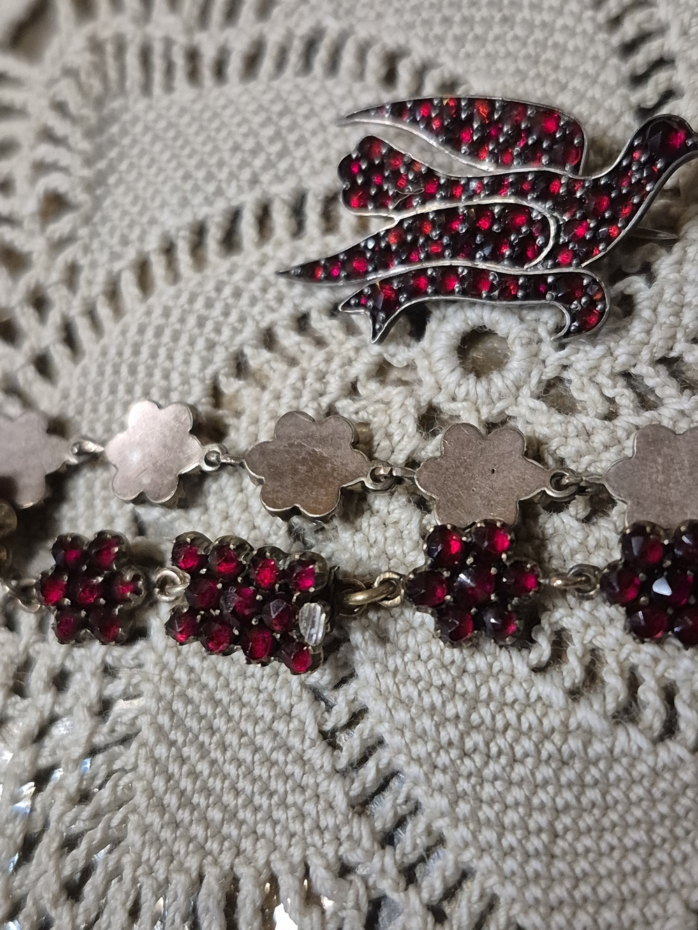 Victorian Red Czech Glass Flower Bracelet and Bird Brooch Set - Picture 13 of 13